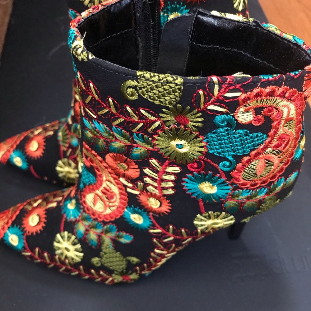 Size 6 multi colored bootie.  Never worn.